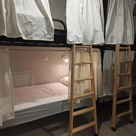 Albor Hostel