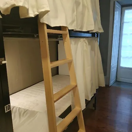 Albor Hostel *