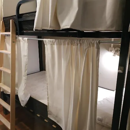 Albor Hostel *